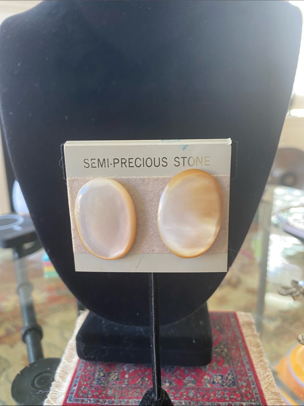 Semi-Precious Stone Oval Shell Earrings - Cream/Pearl